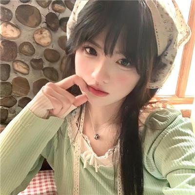 白桦林中的哨所